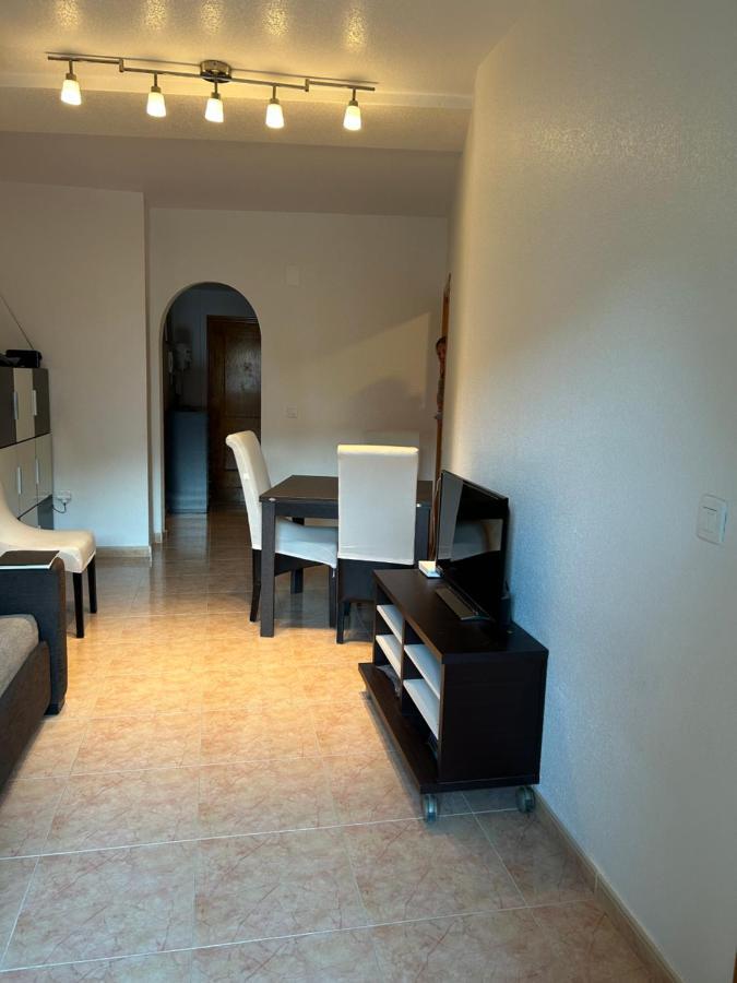 Andy'S Apartment 또레비에하 외부 사진